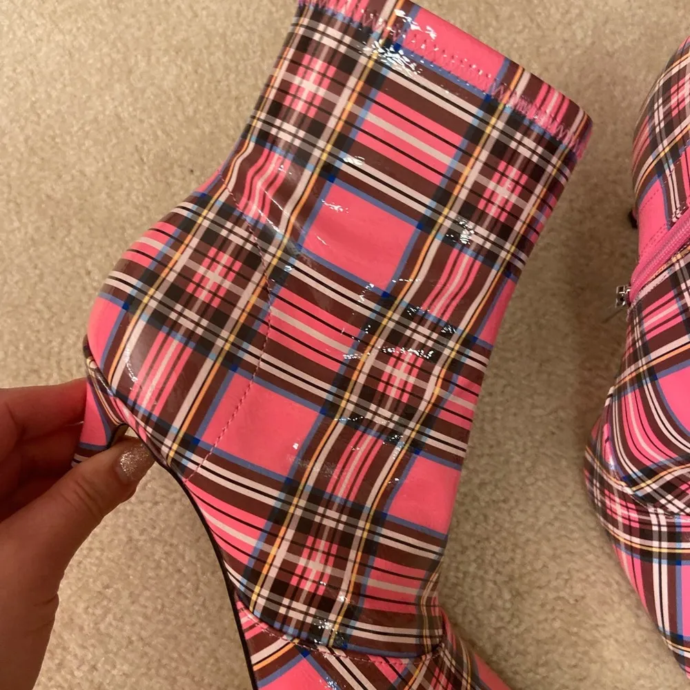 Jessica Simpson patent booties. Fit 7 - Image 6