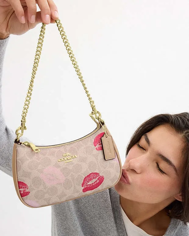 NWT  Teri Mini Crossbody Bag In Signature Canvas With Lips Print CZ943 - Image 10
