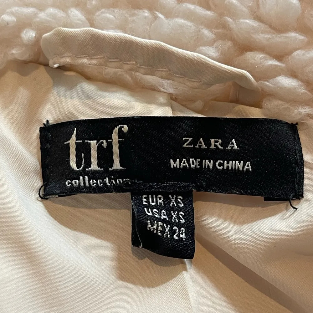 Zara trf collection beige white pullover Sherpa fuzzy comfy zip up size xs - Image 2