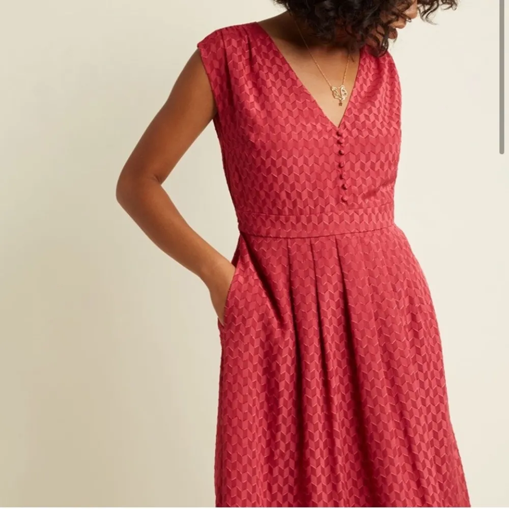 MODCLOTH Button Front Retro Chevron A-Line Dress small NEW sash belt - Image 4