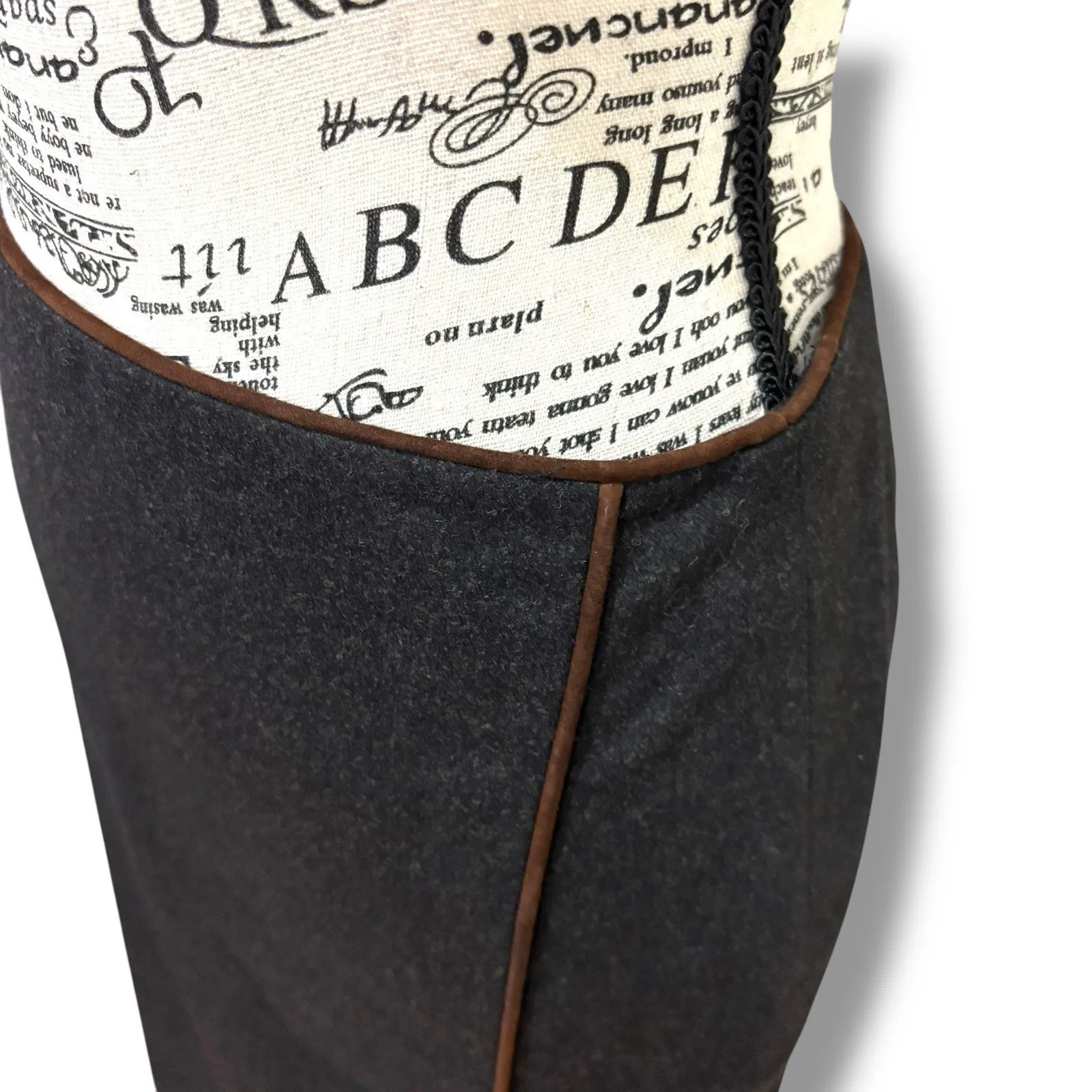 Ralph Lauren Black Label Size 8 Gray Wool Suede Trim Pencil Skirt Classic USA - Image 4