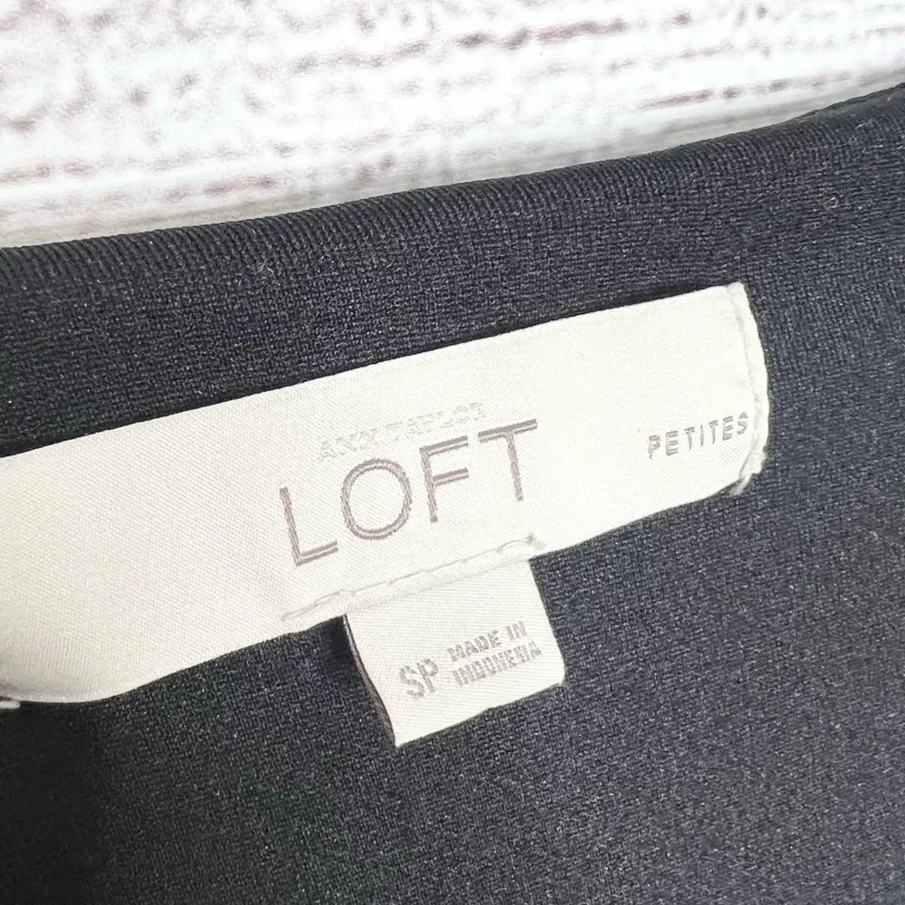 LOFT Gray & Black Polka Dot 3/4 Sleeve Cowl Neck Ruched Dress Size Small Petite - Image 5