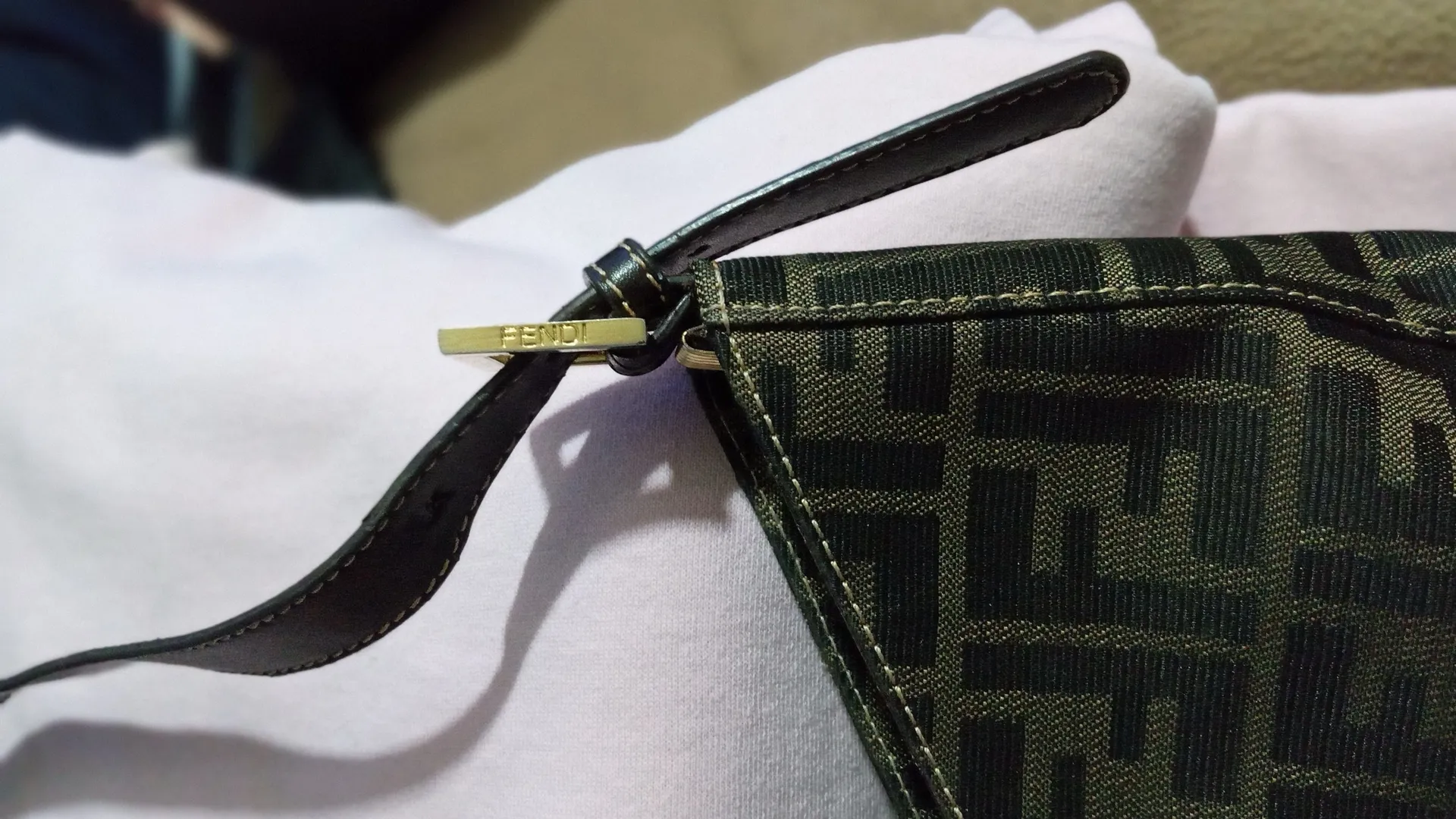 Fendi Shoulder Bag - Image 4