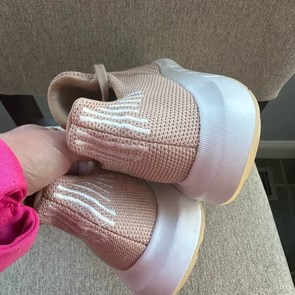 Adidas Swift Run Ash Pearl Women’s Athletic Shoes Size 7.5 New - Image 7