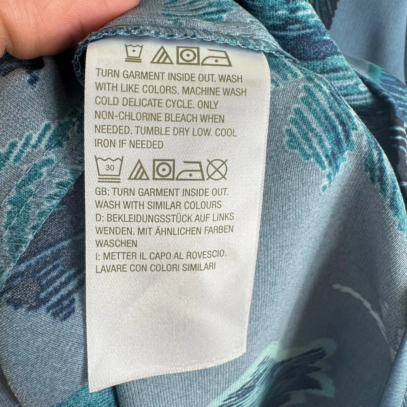 Canyon Retreat Denim‎ & Co. Blue Floral Silky Satin Long Sleeve Blouse Size 2X - Image 10