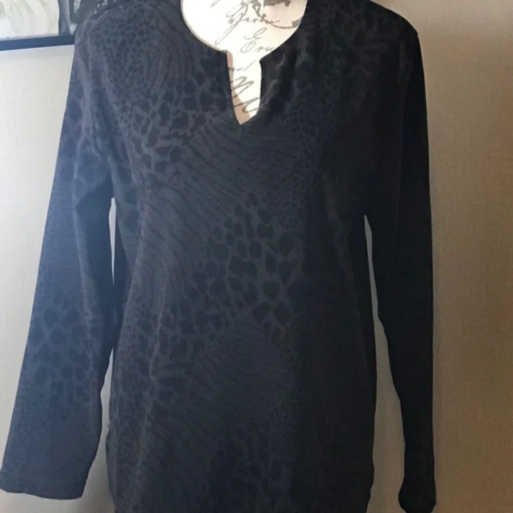 Cathy Daniels missing labels measures a large - Image 12