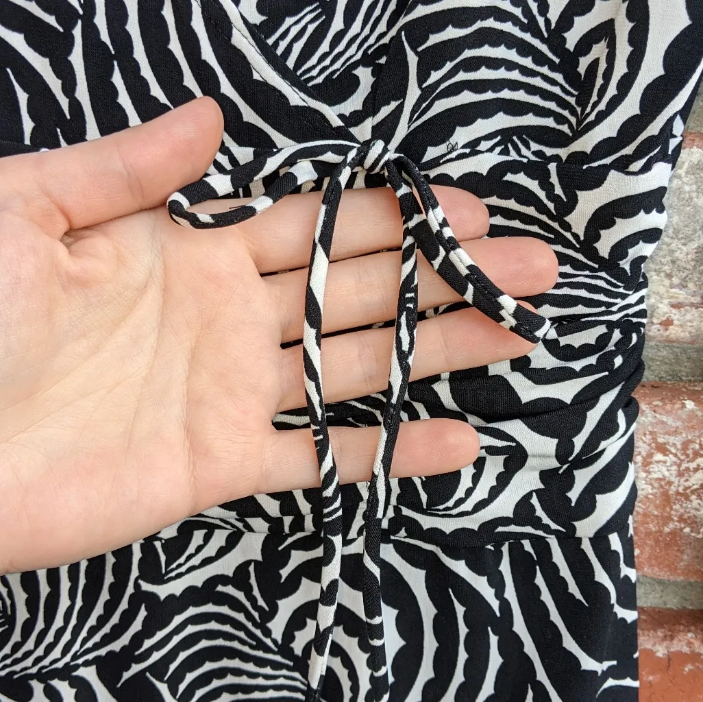 Laundry by Shelly Segal Midi Dress - Image 11