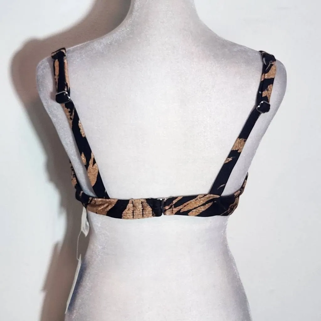 Cupshe Black and Tan print Bikini Top with V-Wire NWT Size Medium - Image 4