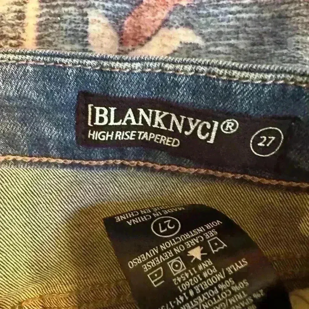 BLANKNYC High Rise Tapered Jeans Size 27 Boho Embroidered Fringe Cuff Festival - Image 2