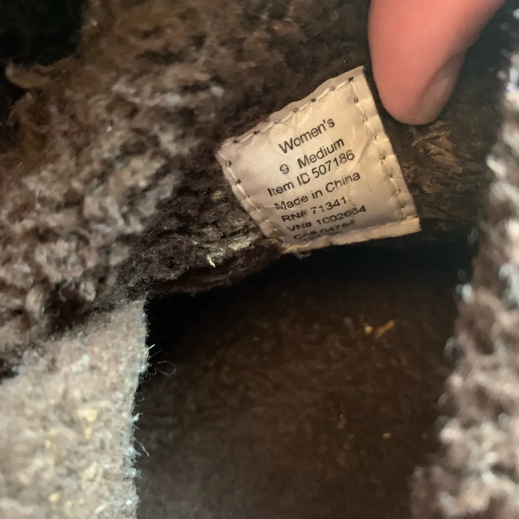 L.L. Bean Brown Women's Slippers Size 9 Winter Shoes Footwear Slip On Clothing - Image 3