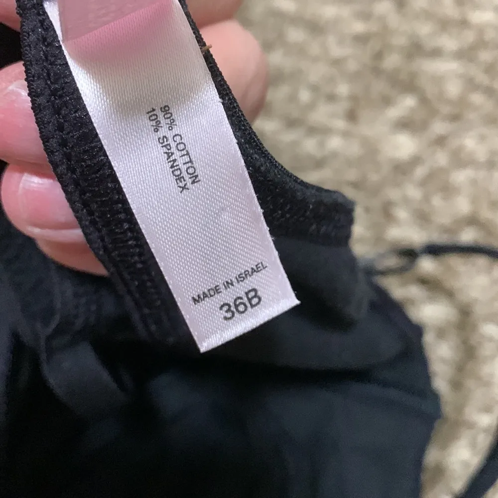 Victoria Secret underwire bra size 36B not padded - Image 3