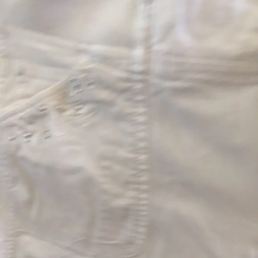 FINAL MARKDOWN Ladies Gloria Vanderbilt shorts 8 - Image 4