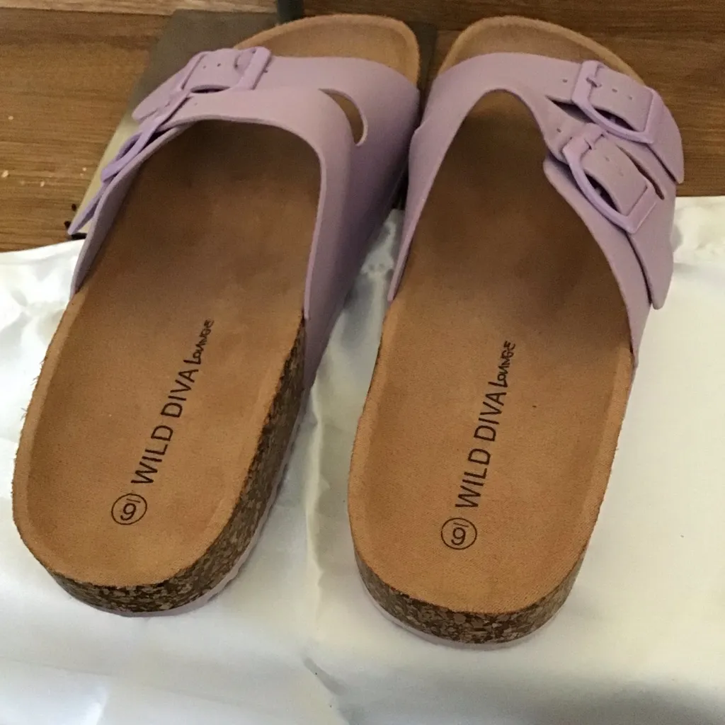 Wild Diva Lavender Double Strap Sandals Size 6 - Image 5