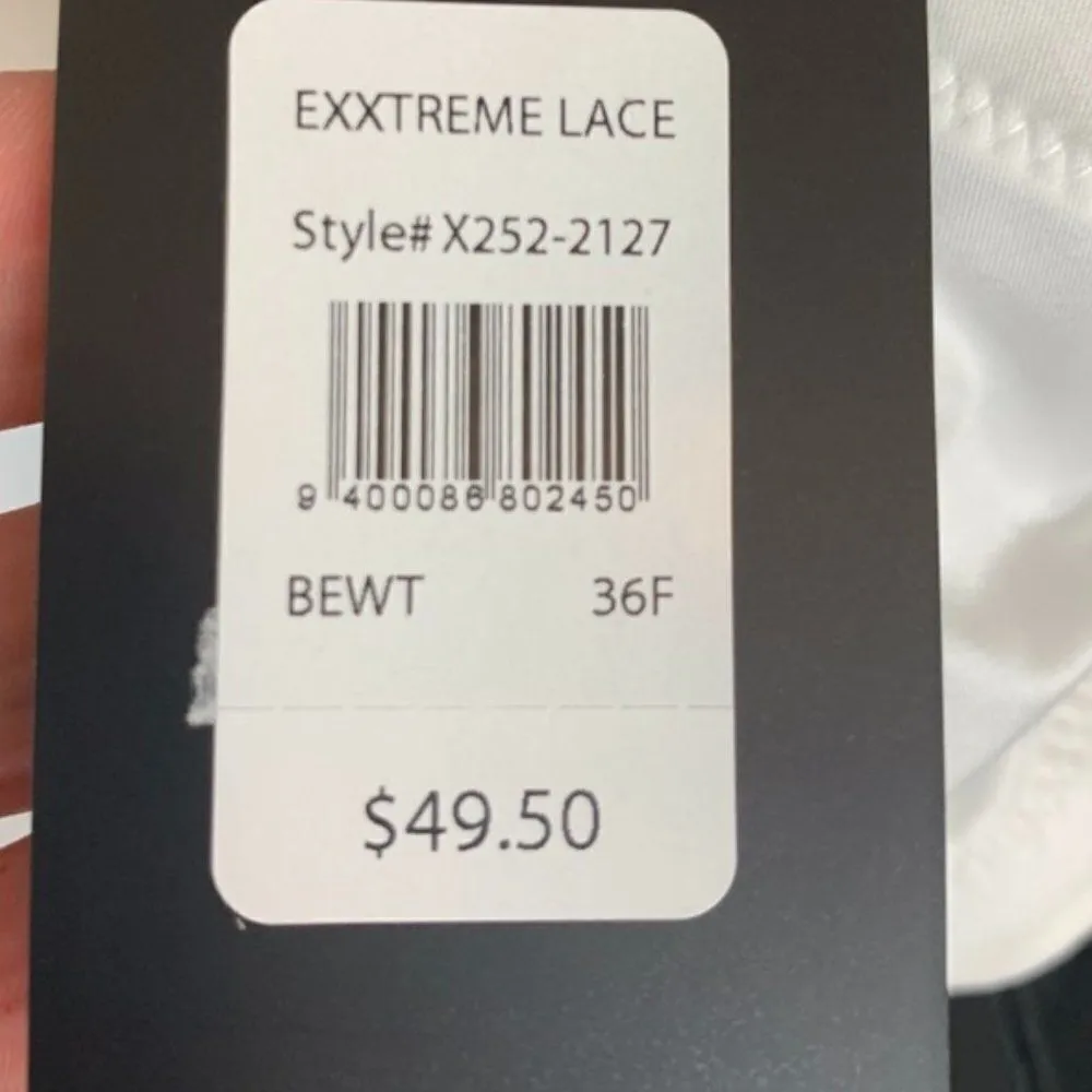 Frederick's of Hollywood Baby Blue and Cream Lace Bra - Image 7