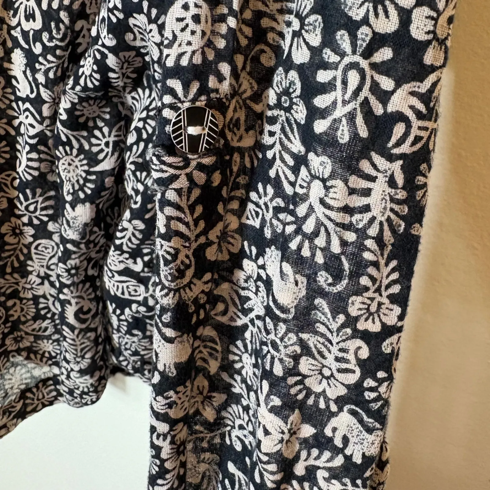 Hei Hei Floral Print Button Down Long‎ Sleeve Blouse Size Small Bohemian Black - Image 6