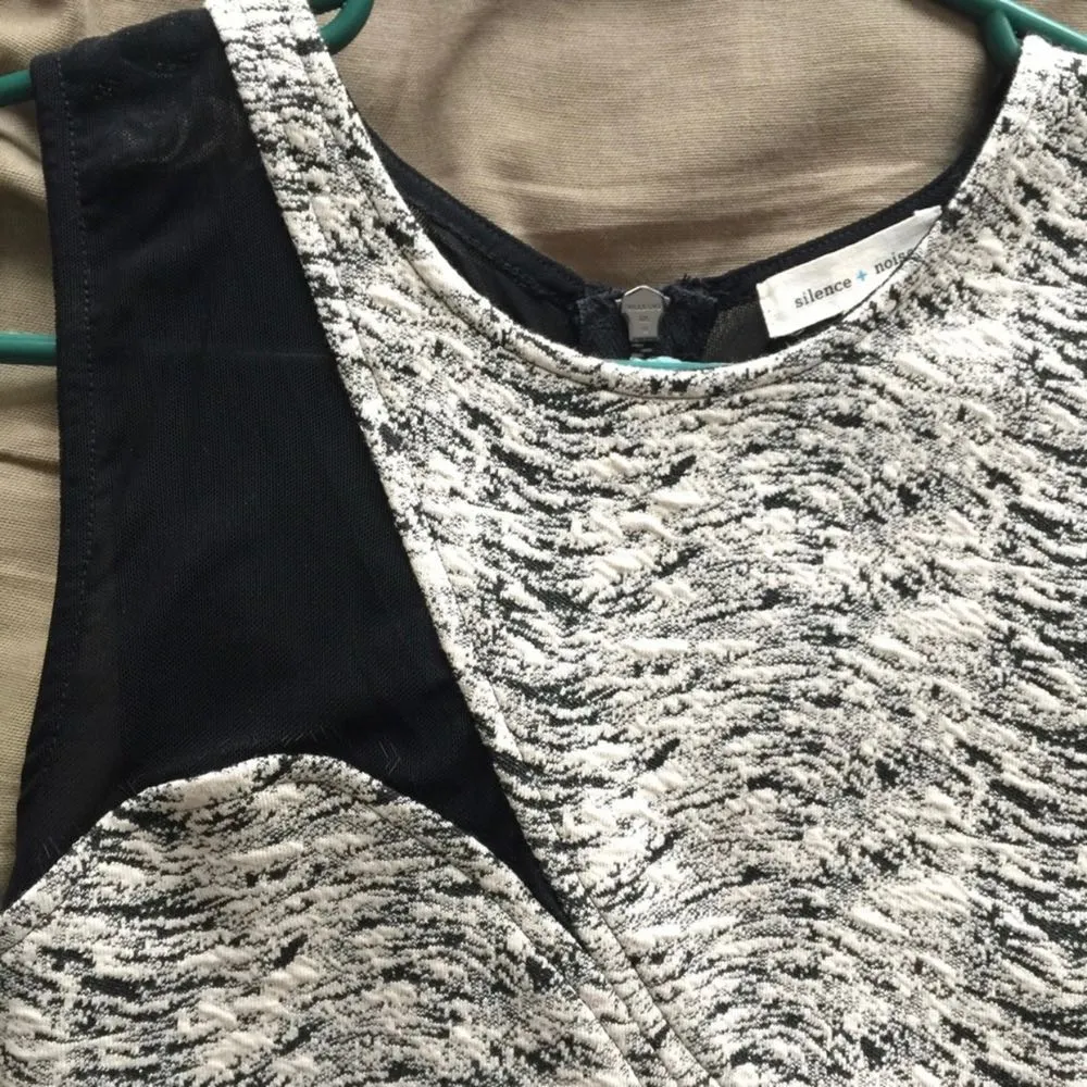 Mesh Cutout top - Image 7