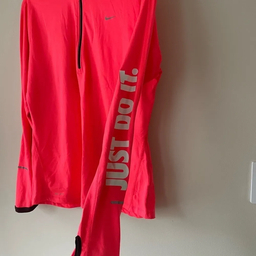Nike Half-zip Women's Running Top Activewear
Size: L - Image 10