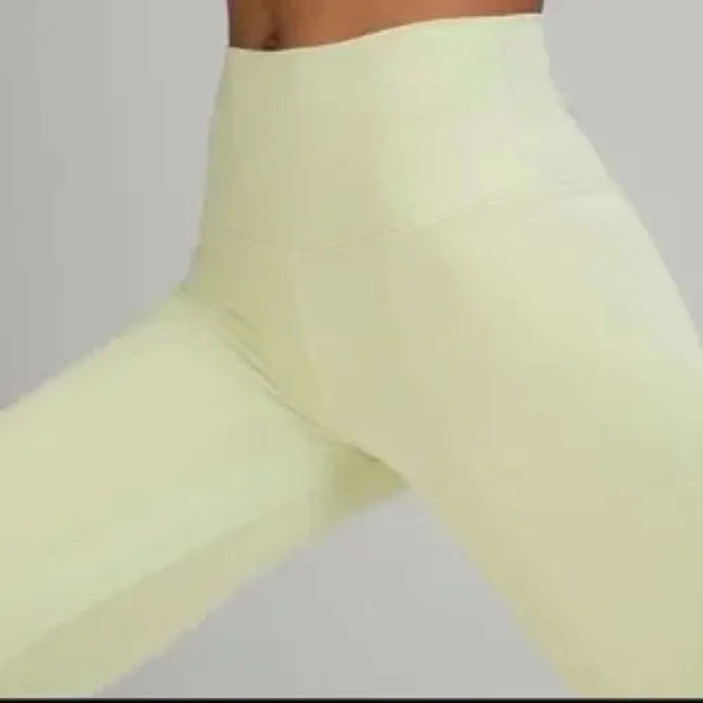 Lululemon Align HR Pant 25”- size 10 creamy mint - Image 2