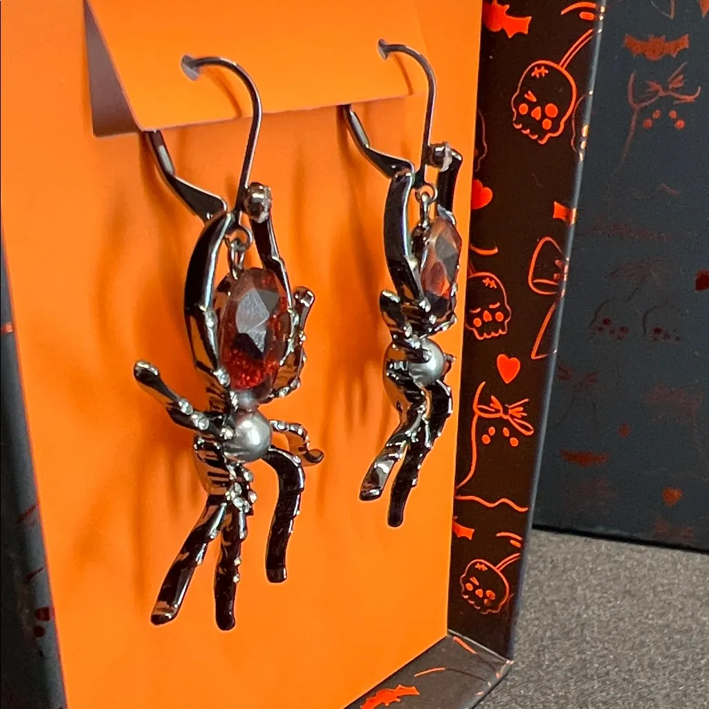 Betsey Johnson | Spider 🕷️ Earrings - Image 5