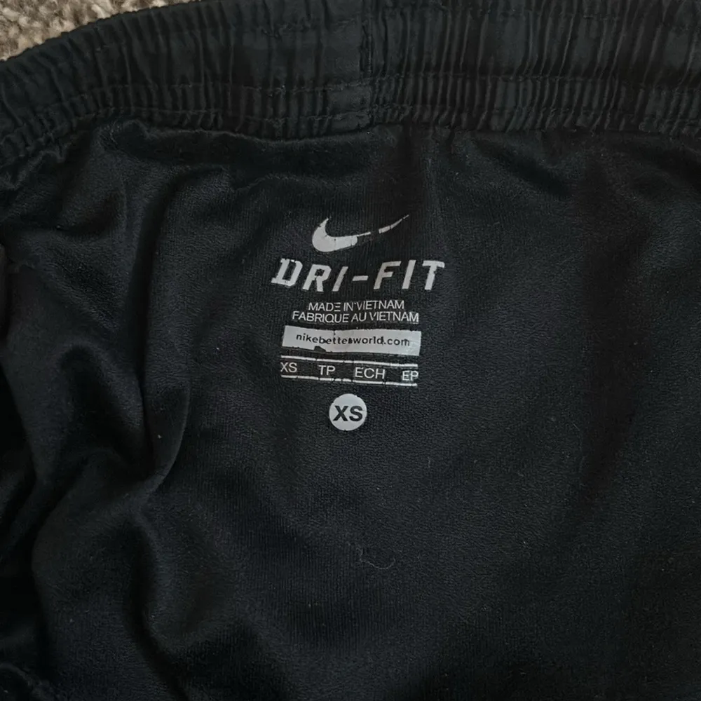 Nike dri-fit shorts size XS - Image 3