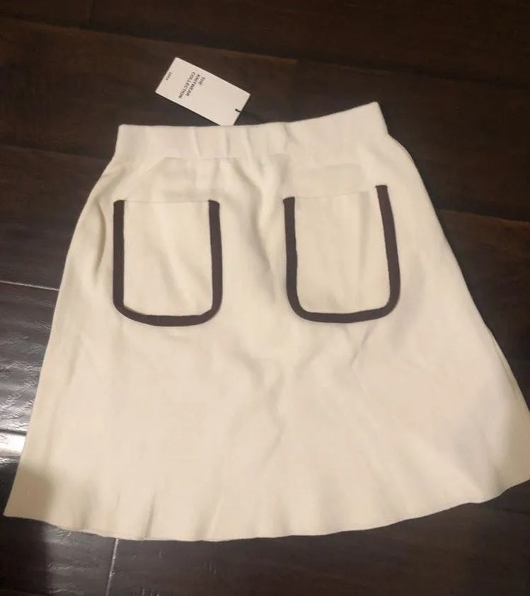 NWT  Mini Knit Skit - Image 3