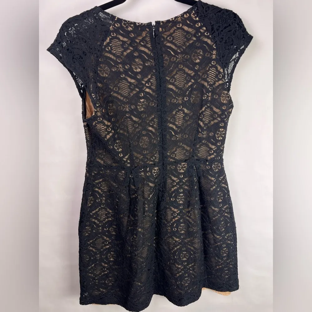 Forever 21, Black Lace Overlay Dress, Nude Lining, Cap Sleeve, Party Dress - Image 5