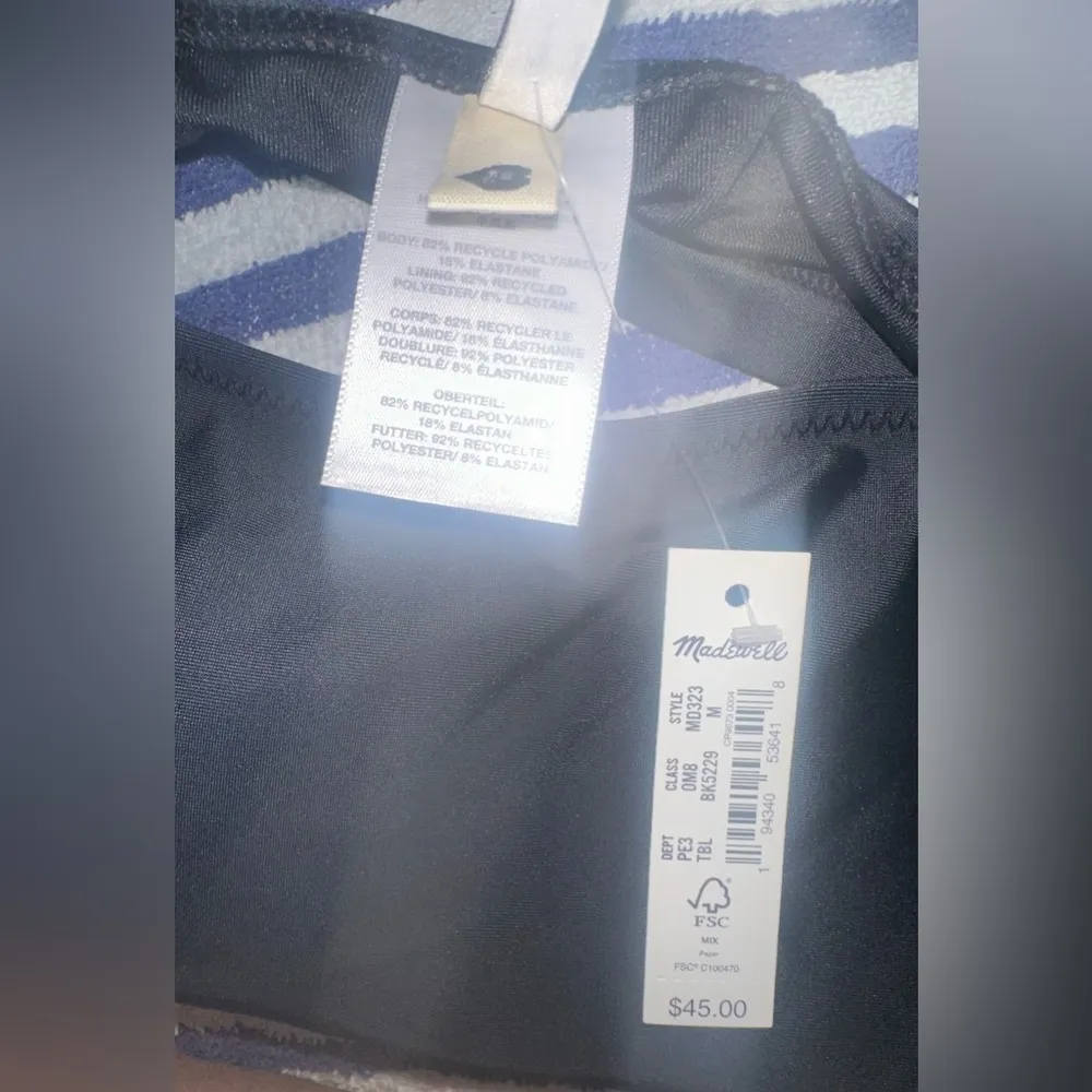 Madewell sports bra in the color black NWT SIZE M - Image 3