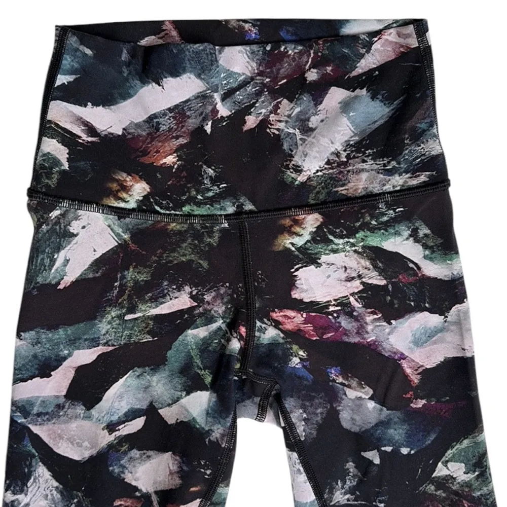 EUC Lululemon Wunder Under High Rise Leggings Glacier Camo Starlight Multi Sz. 2 - Image 7