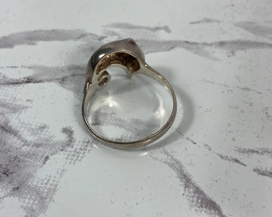 Dolphin Ring Size 8 Silver - Image 2