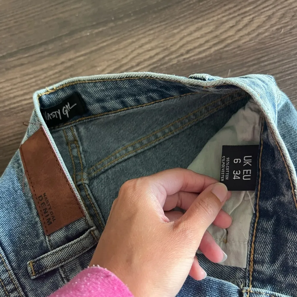 Nasty gal straight leg distressed high rise jeans - Image 3