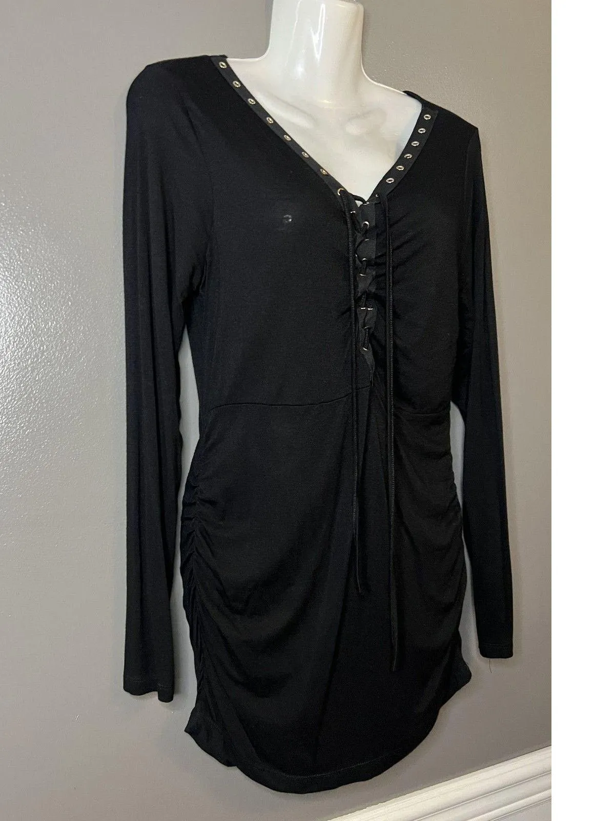 Love NY LA Top Womens Large Black Long Sleeve V Neck Lace Up Eyelet Ruched Shirt - Image 2