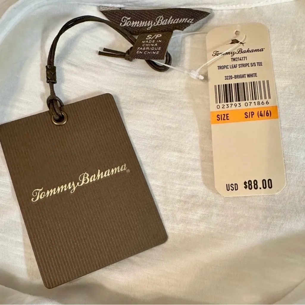 Tommy Bahama Palm Leaf Top Size Small NWT - Image 4