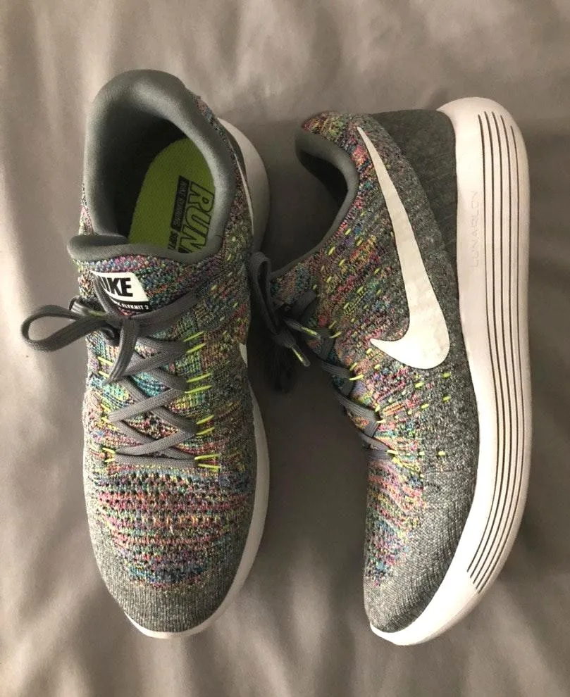 Nike Run Shoes - Image 2