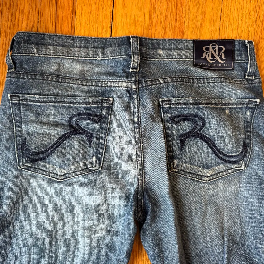 Rock & Republic Y2K Low Rise Flare Premium Denim Size 28 - Image 4