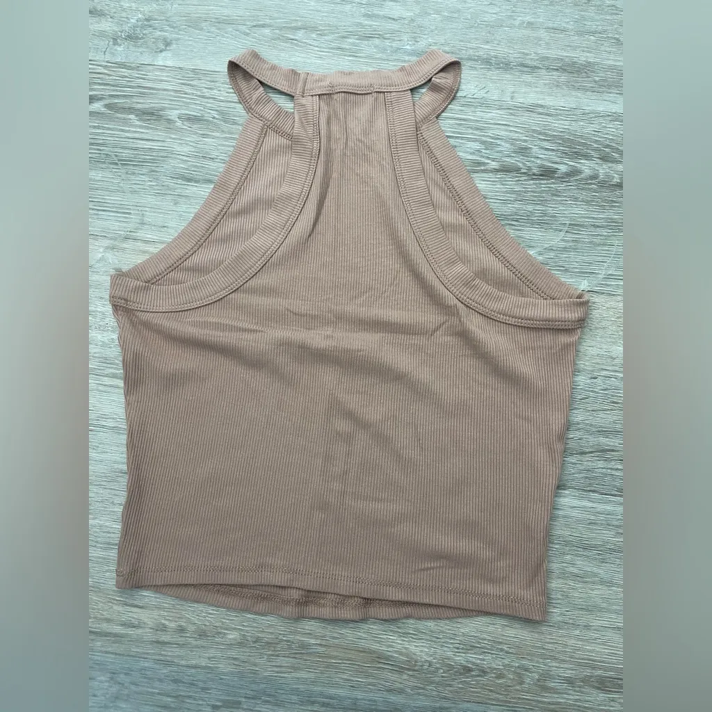 NWOT BOZZOLO TAN CROP RIBBED TOP M - Image 2