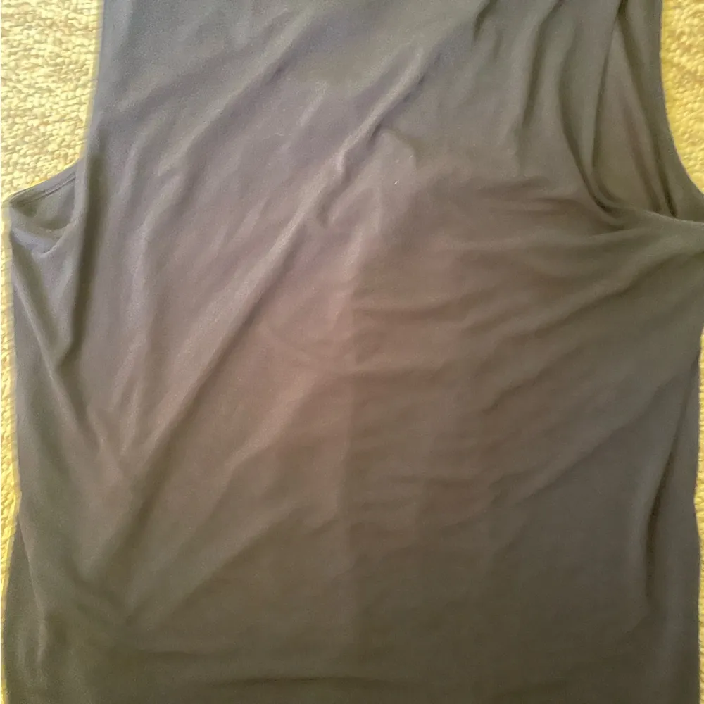 Sleeveless Calvin Klein ruffled blouse - Image 4