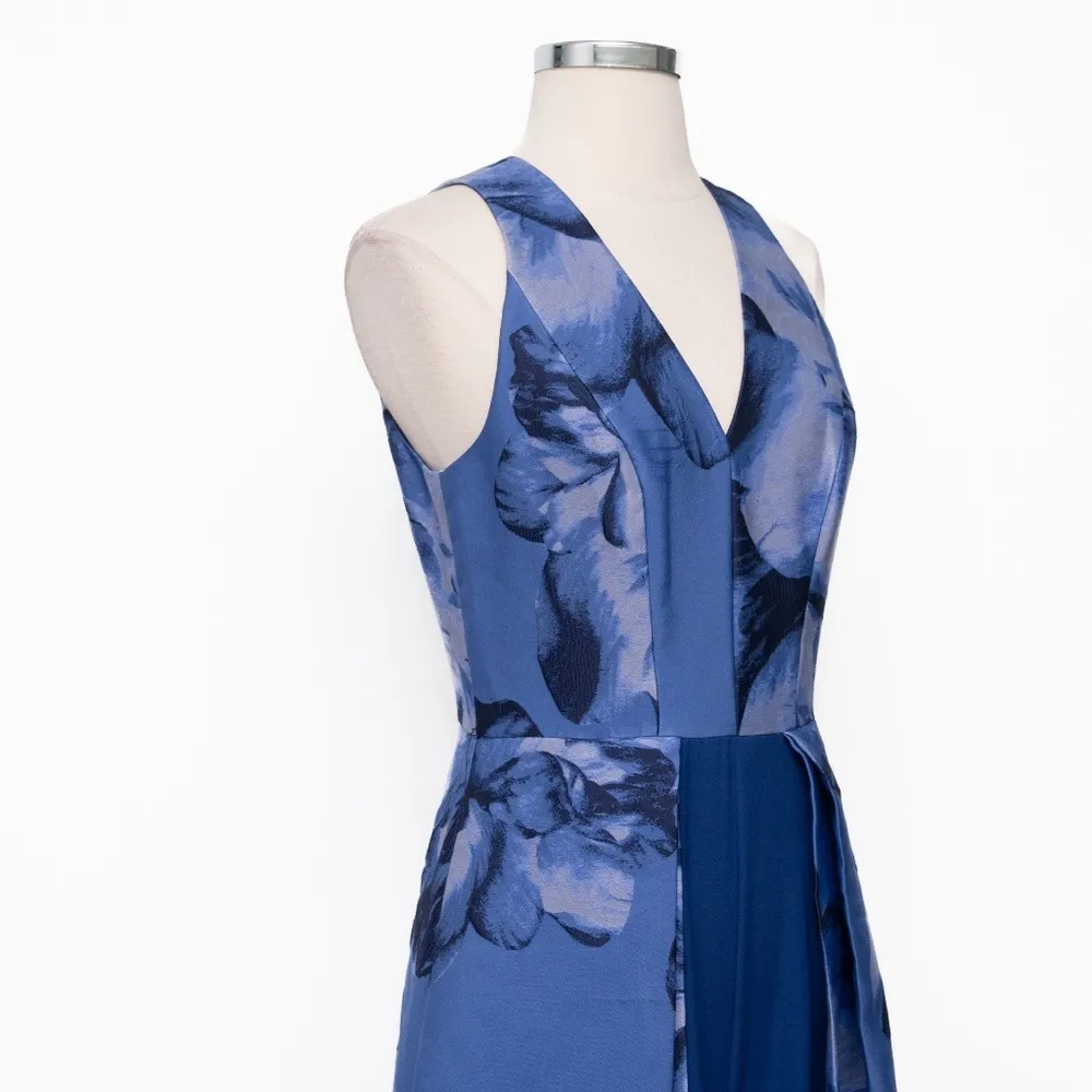 Kay Unger . Reign Walk Through Jumpsuit. - Image 11