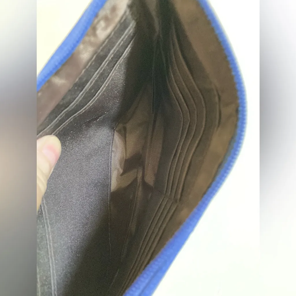 Nicole Miller Blue Silver Buckle Wristlet Bag - Image 9