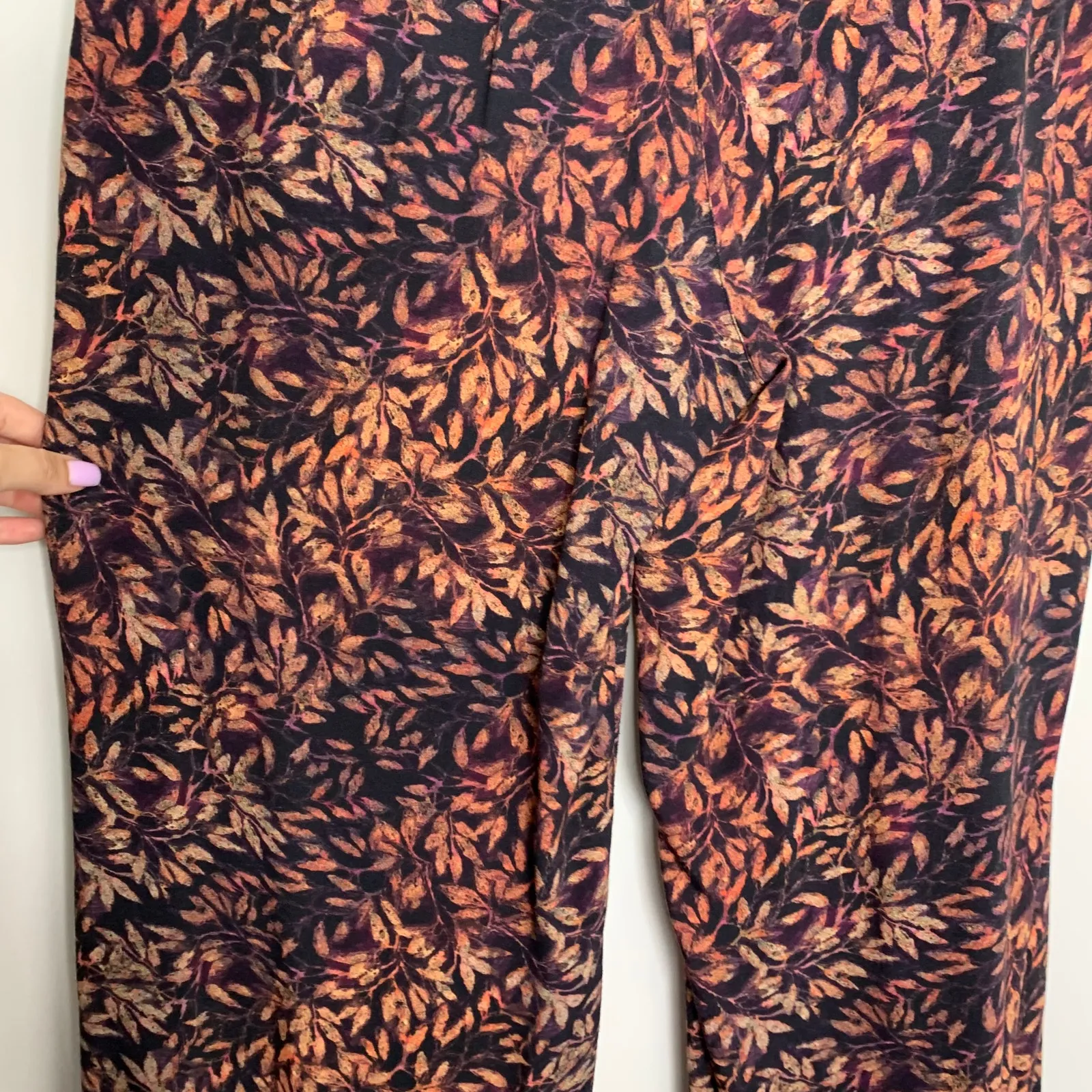 Peruvian Connection Pants  Rust Leaf Print Black Straight Leg Mid Rise Pockets - Image 4
