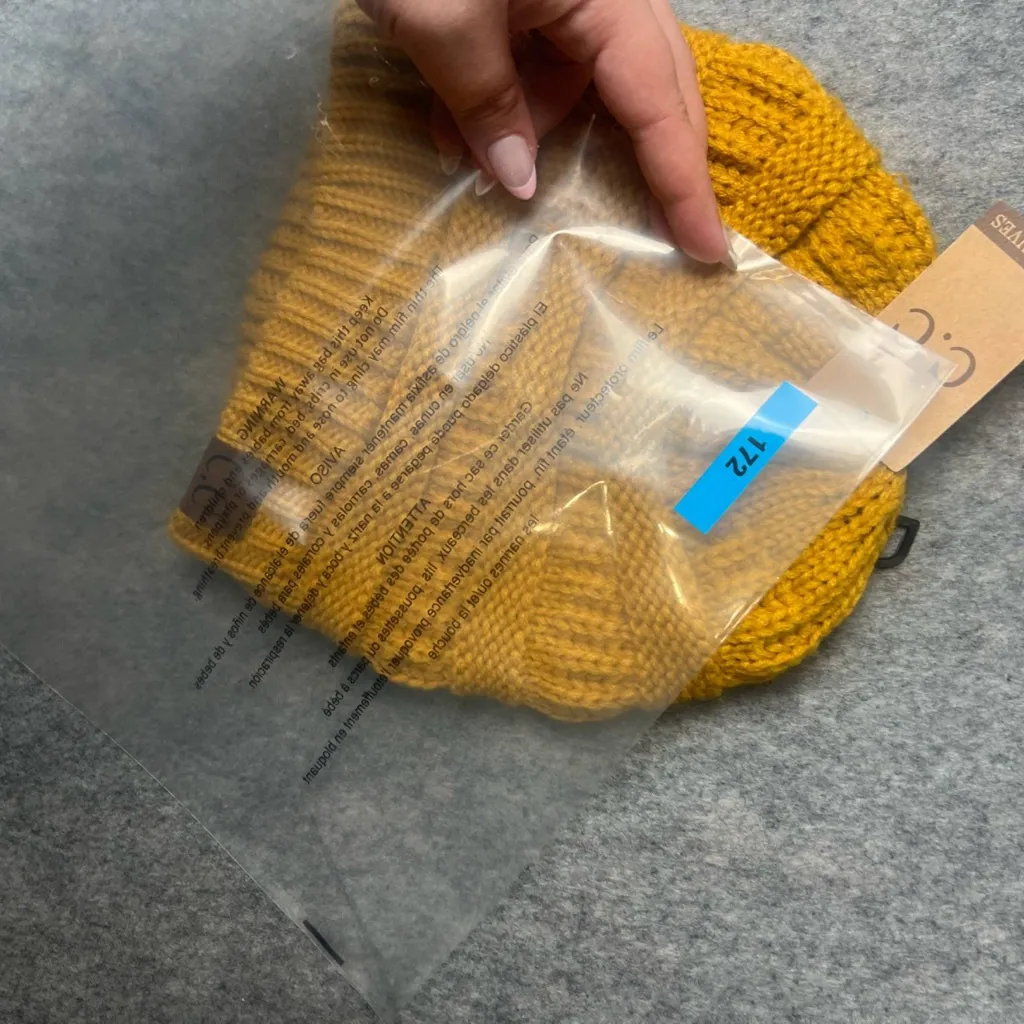 C.C‎ Women One Size Knit beanie hat mustard Nwt Yellow - Image 5