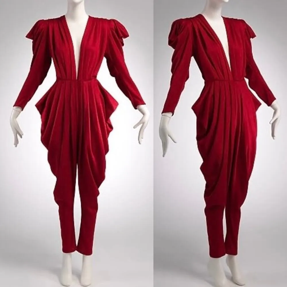 Vintage Norma Kamali x Bloomingdales 1980s Red Crepe Keyhole Pleated Jumpsuit - Image 9