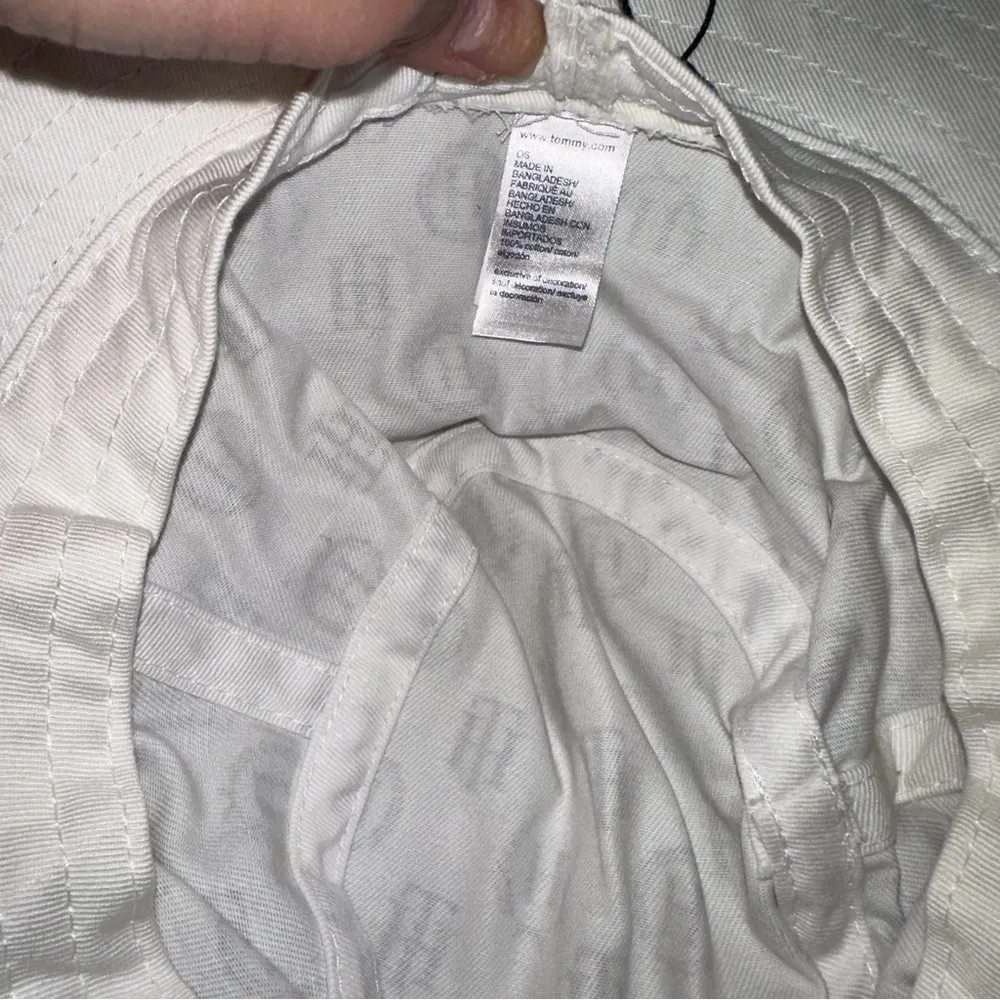 Tommy Hilfiger White & Black Bucket Hat NWT One size Fits All retail $34.50 - Image 5