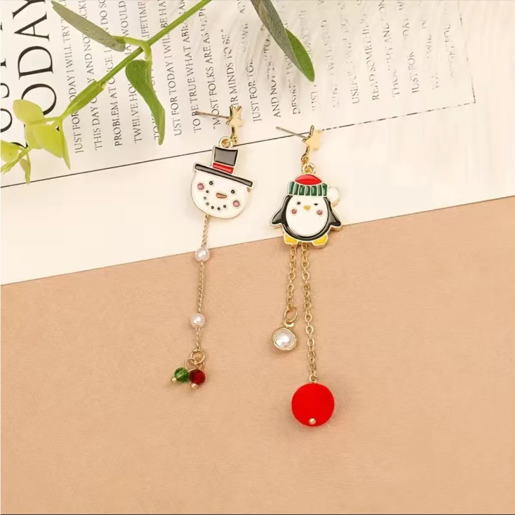 Creative Christmas Cartoon Snowmen Penguin Design Asymmetric Dangle‎ Earrings - Image 5
