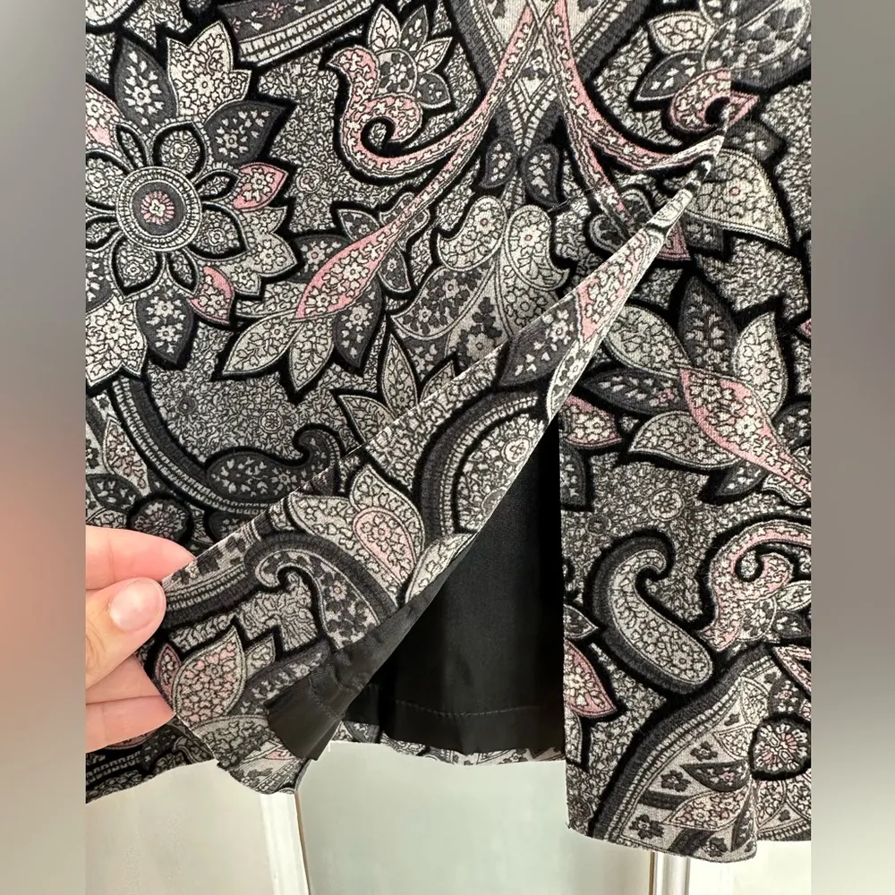 Vintage Susan Bristol Velvet Burnout Black & Pink Paisley Pencil Skirt Size 8 M - Image 7