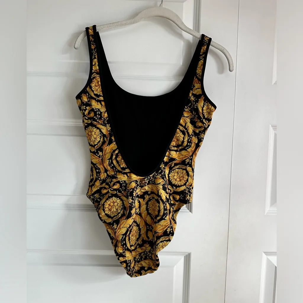 Versace  Baroque Yellow‎ Logo Printed Swimsuit One-piece Bathing Suit Medium - Image 8