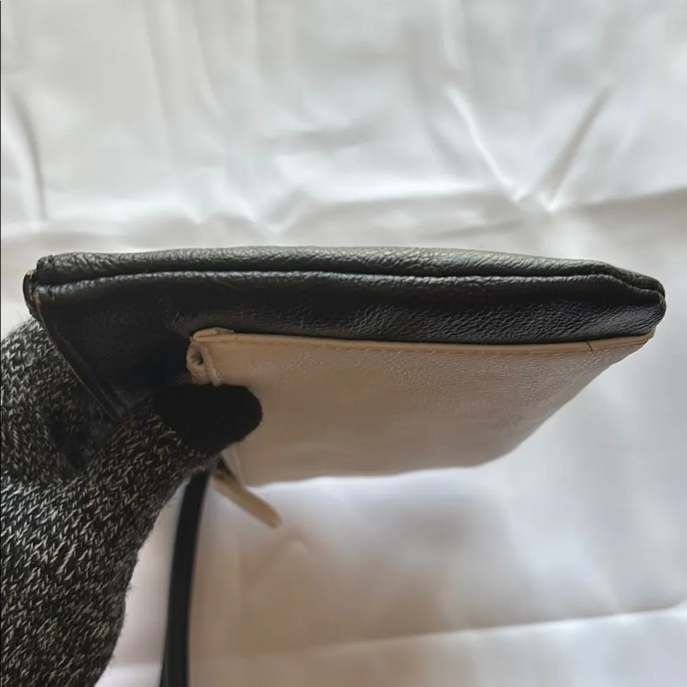 Nine West Wristlet Black/White GUC - Image 7