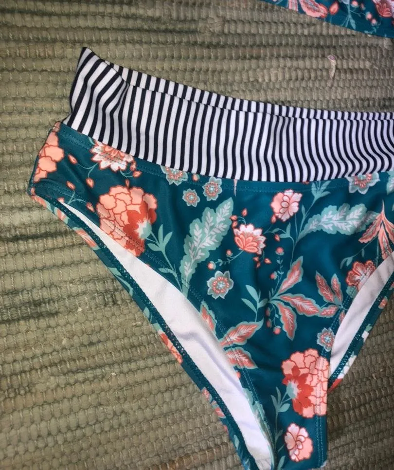 Cupshe Swimsuit - Image 4