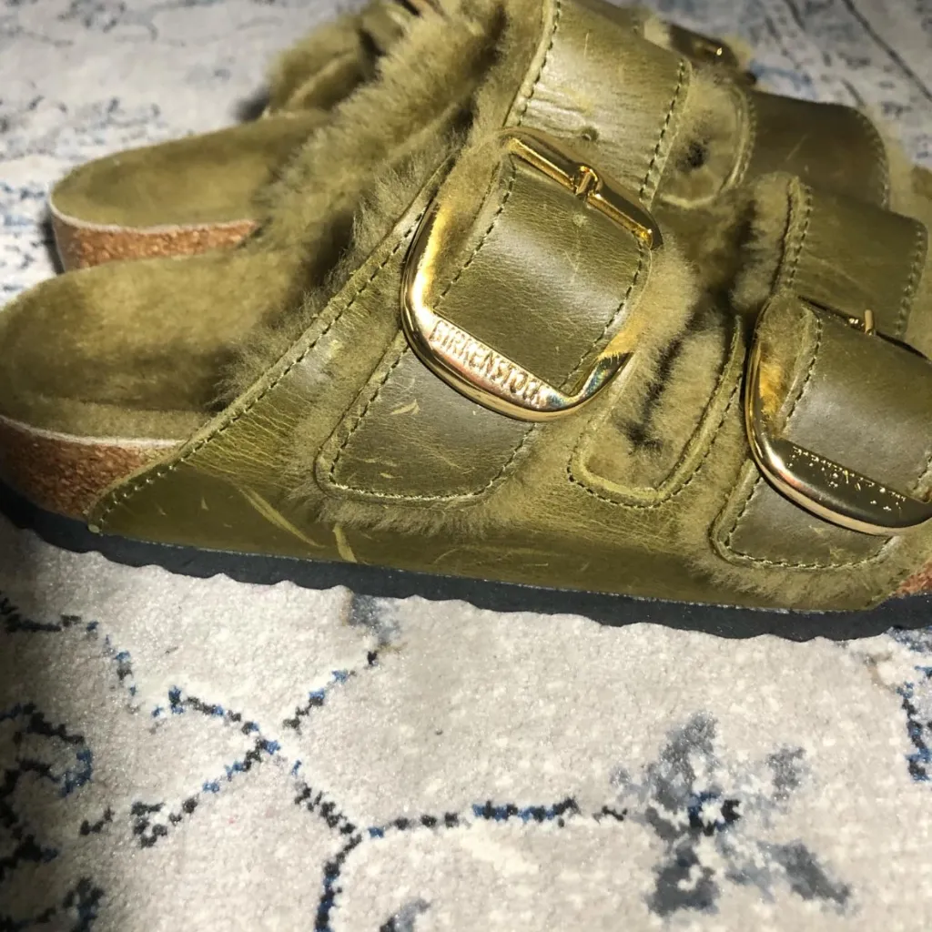 Birkenstock Arizona Big buckle Shearling sandal slide fur olive green - Image 5