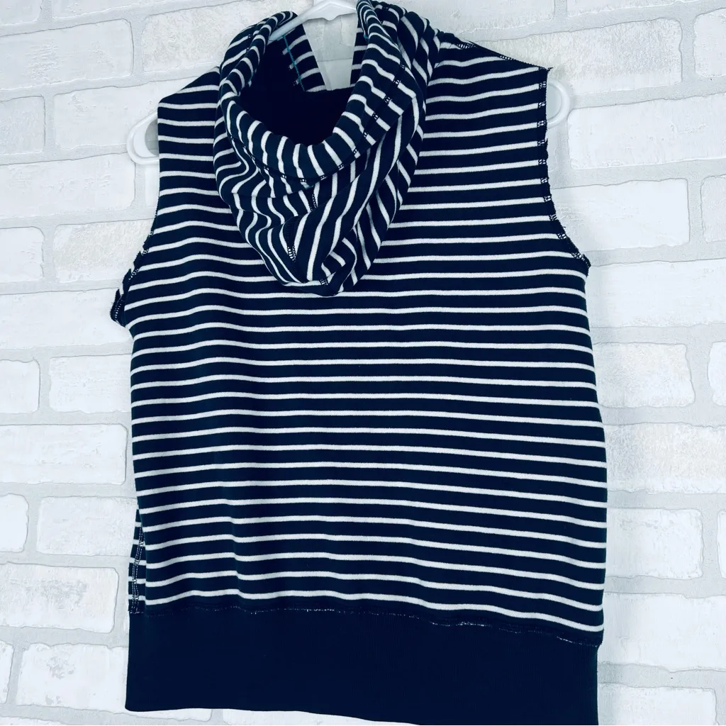 AMERICAN EAGLE Size M Navy White Striped‎ Hoodie Vest Fleece Bird AE Womens - Image 12