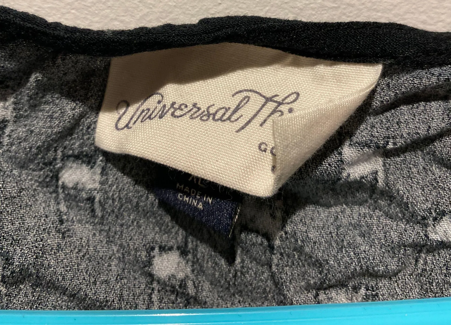 Universal Threads Top - Image 4